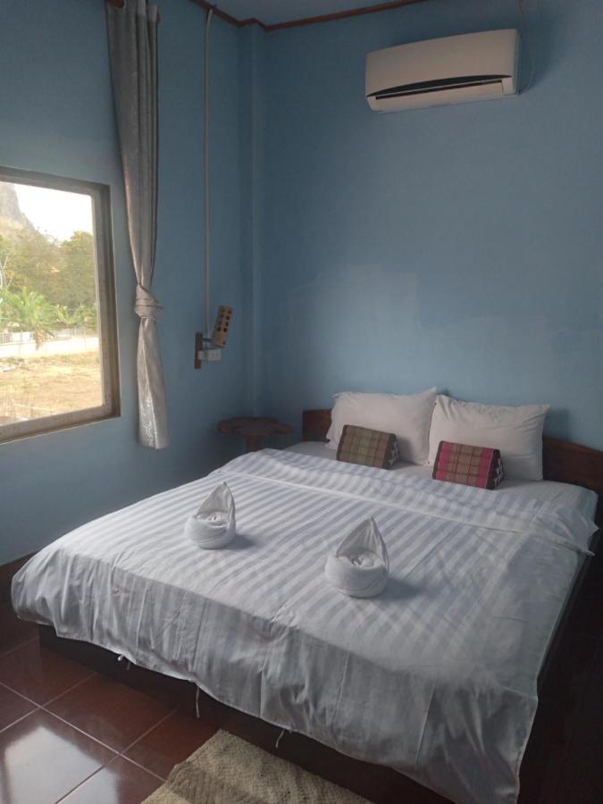 Lamorn Guesthouse Nong Khiaw Bagian luar foto